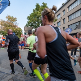 VDB211010_Sportoase_10miles-300